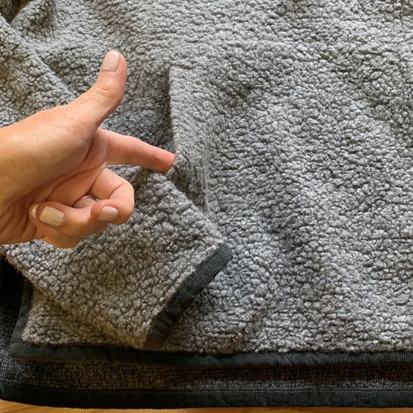 Toad & Co pullover. - Picture 3 of 10